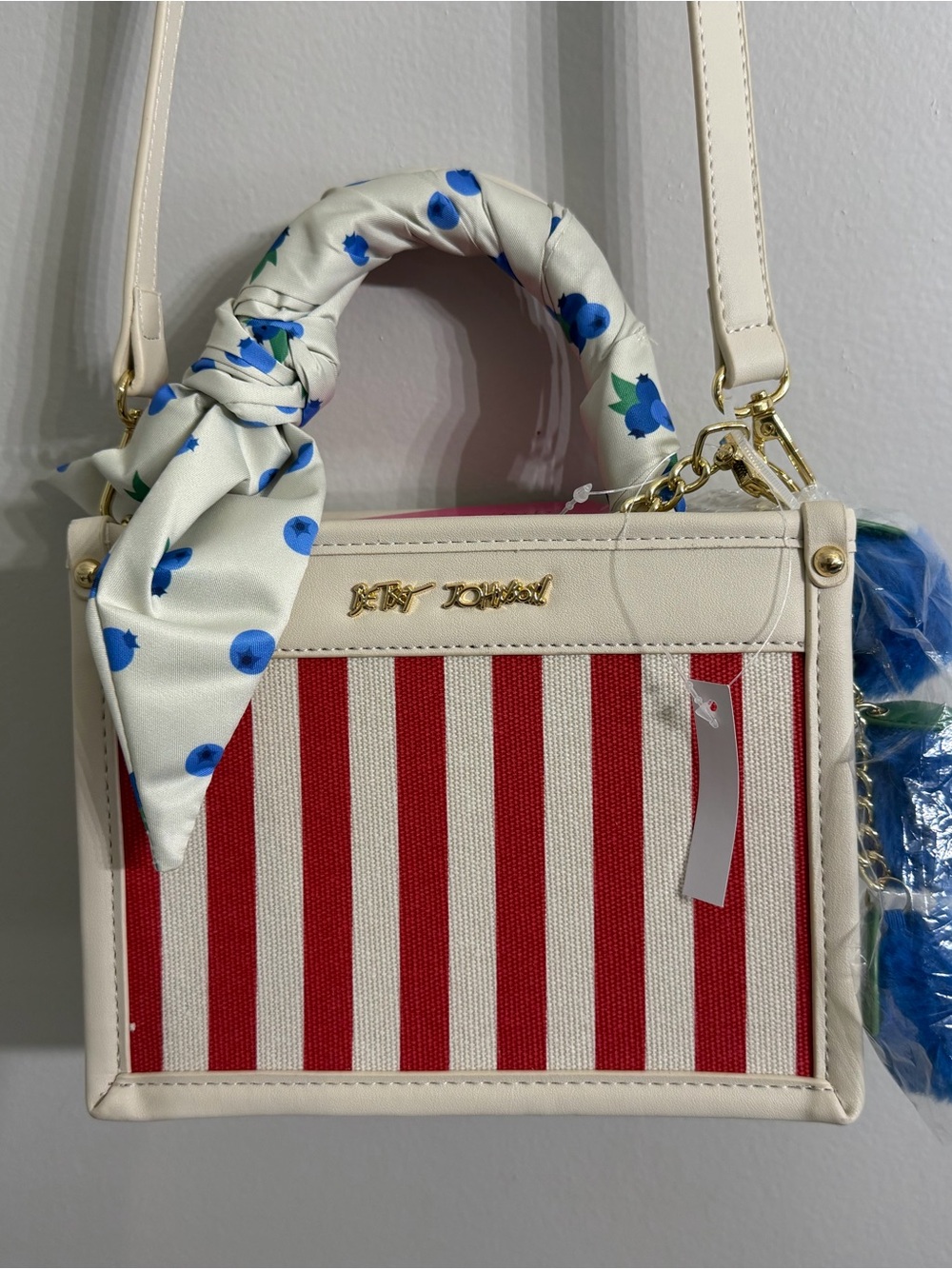 *NWT* Betsey Johnson Purse XO Lucy Satchel Crossbody Bag - Picture 2 of 5